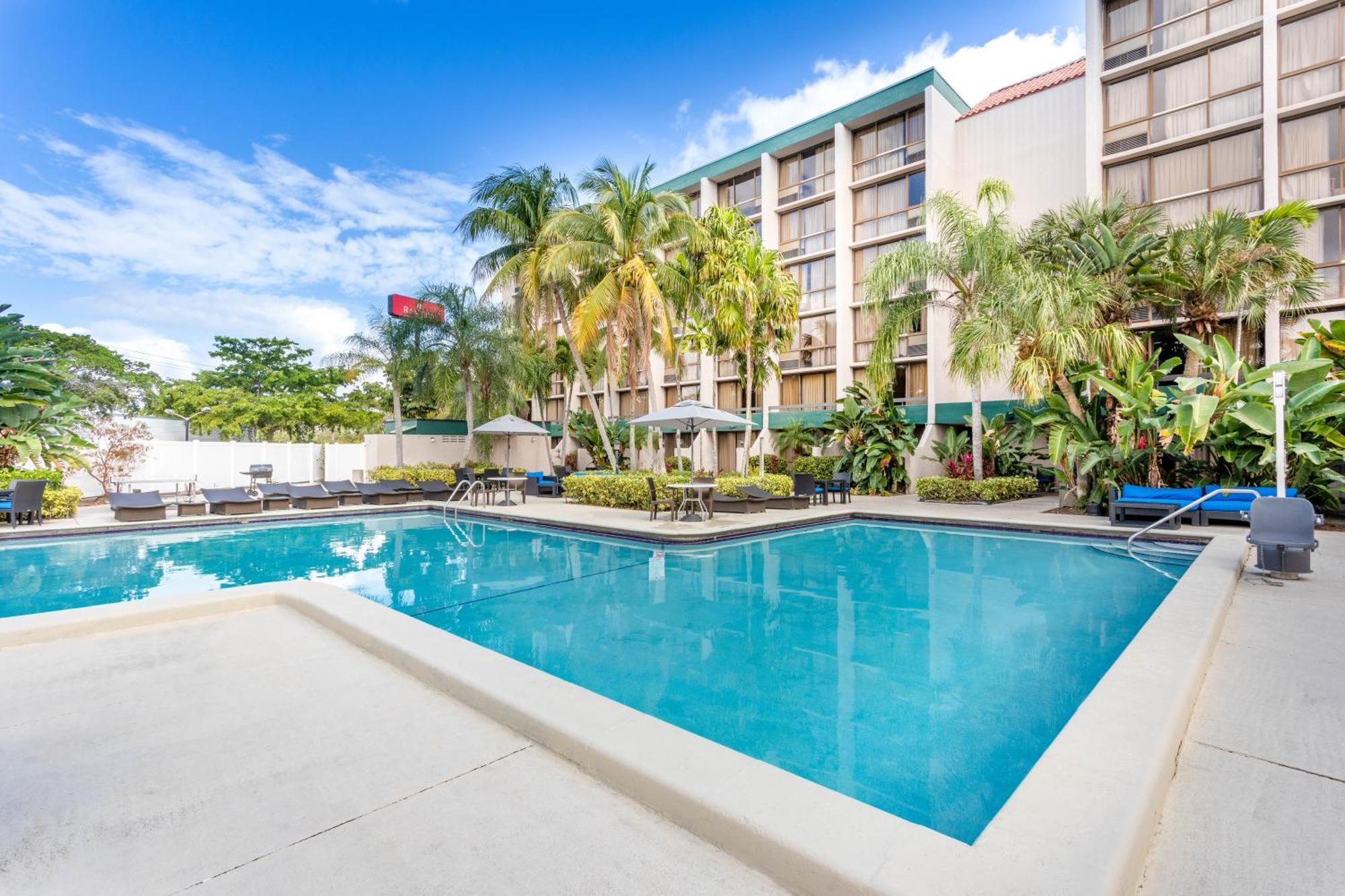 88 Palms Hotel & Event Center West Palm Beach Exterior photo